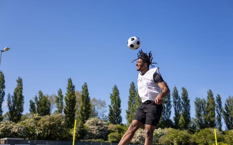 Basic Soccer Techniques: An Effective Training Guide for Beginners 4 image 1